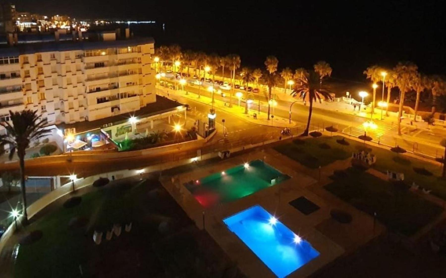 Aloha Beach Vibe Benalmádena Exteriör bild